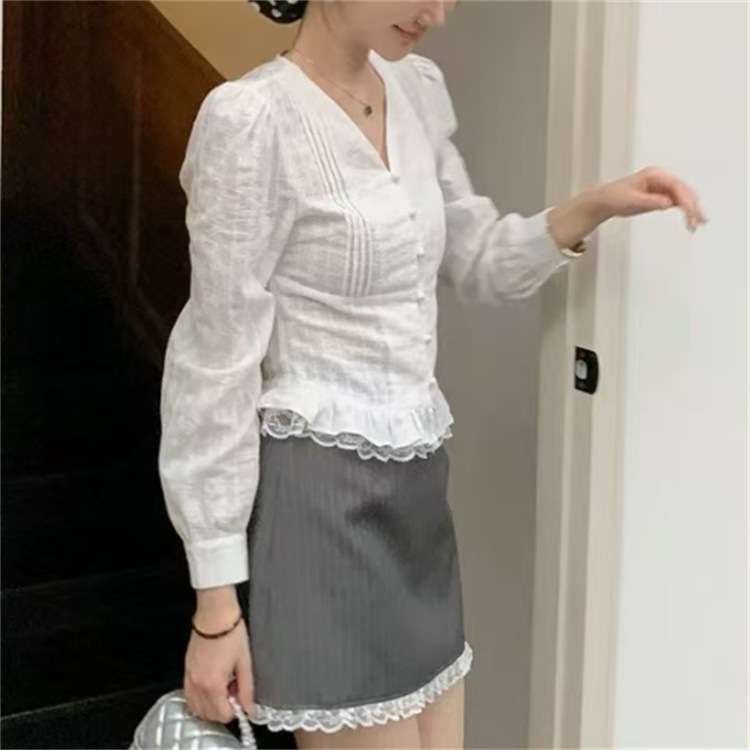 白シャツ　シンフォニー・レースブラウス
