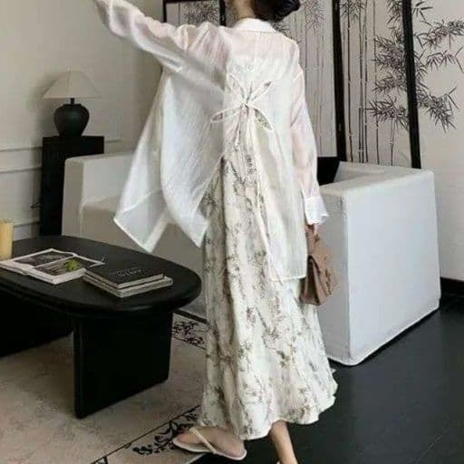 白シャツ バタフライバック シアーシャツ