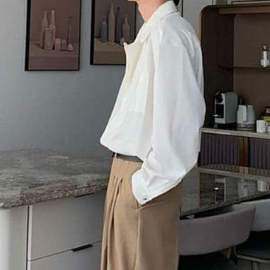 白シャツ　ゆったりシルエットドロップショルダーシャツ
