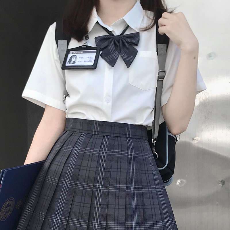 白シャツ　ピュアスクールブラウス