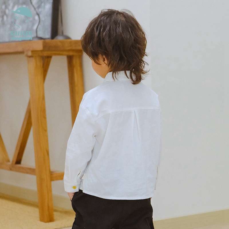白シャツ　カラフルキッズシャツ