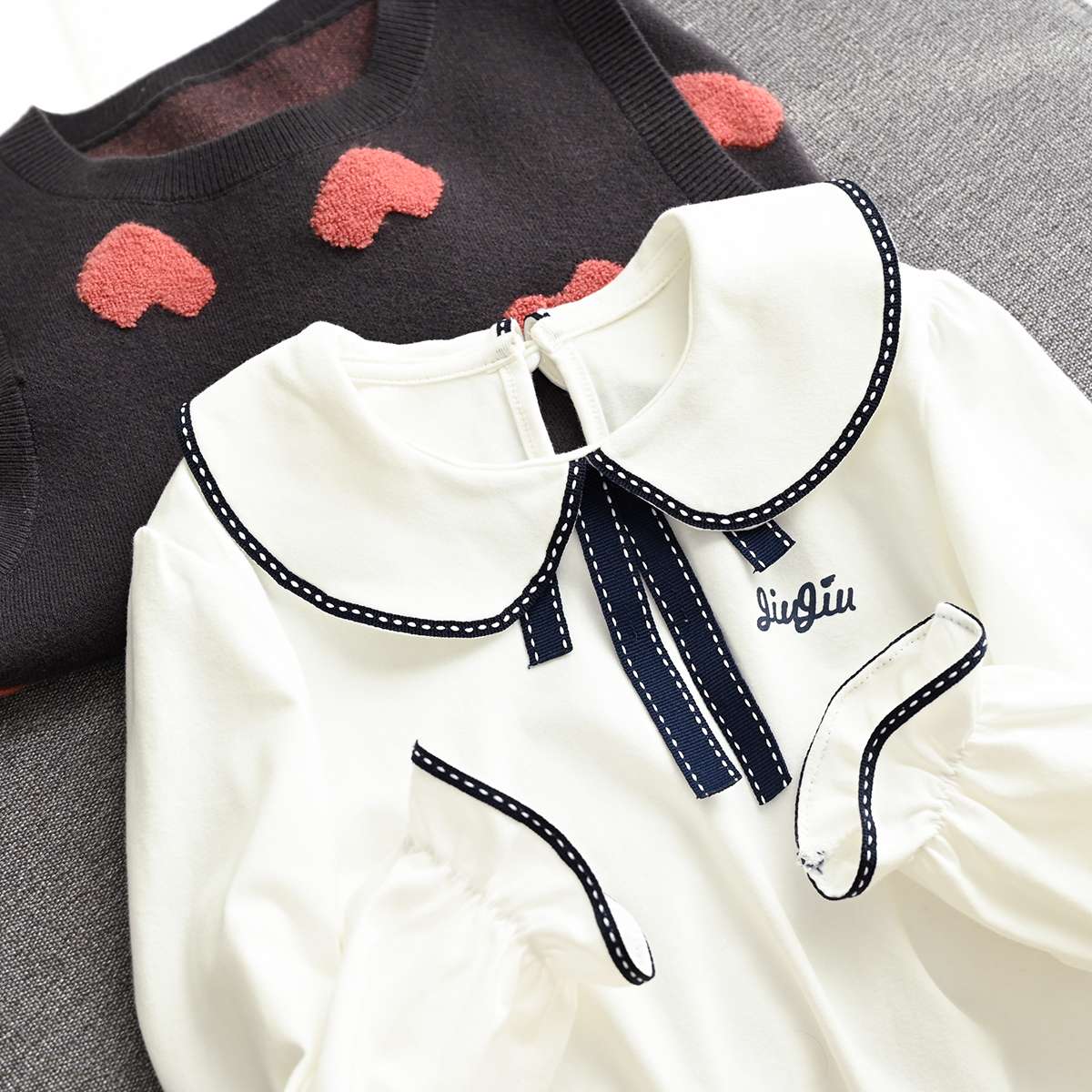 白シャツ　【春秋】ラブリーボウブラウス