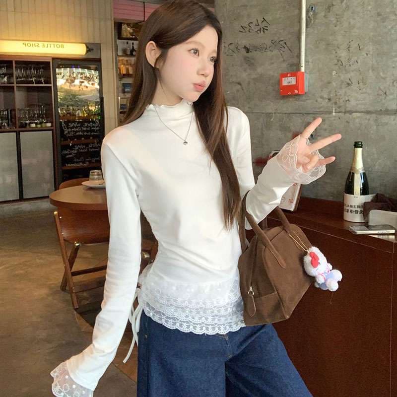 白シャツ　【秋冬】レースディテールハイネックトップス