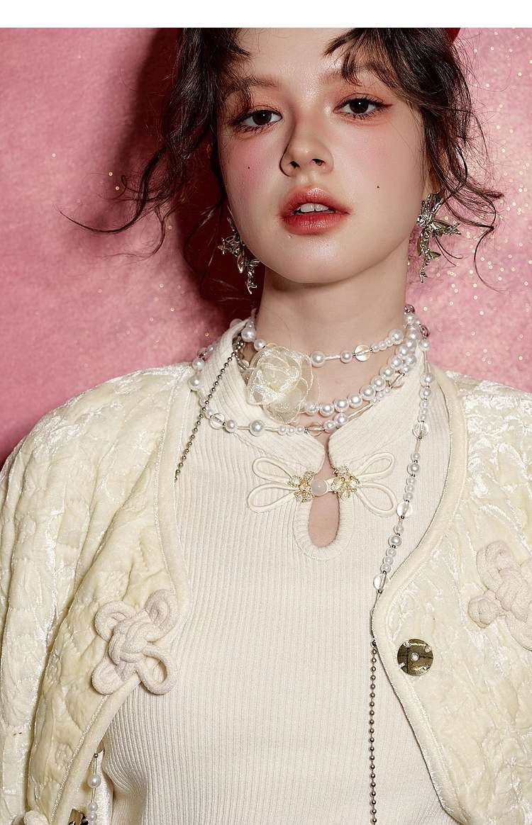白シャツ　ファーカフス リブニットトップス