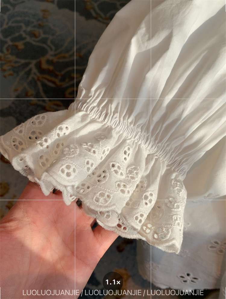 白シャツ　フラワー刺繍レース襟シャツ