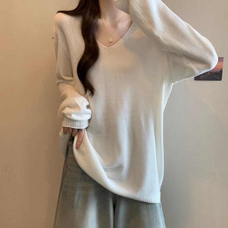 白シャツ　【春】ソフトシルエットニット