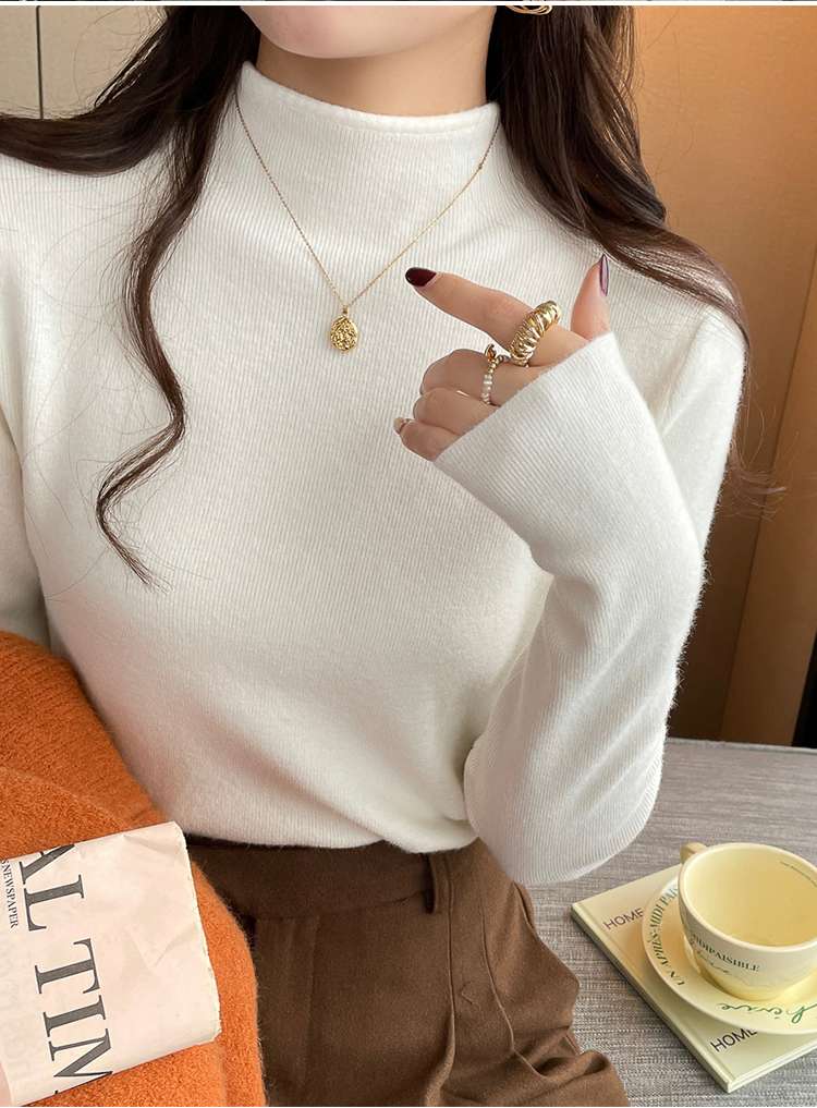 白シャツ　【秋冬】モチリブハイネックセーター