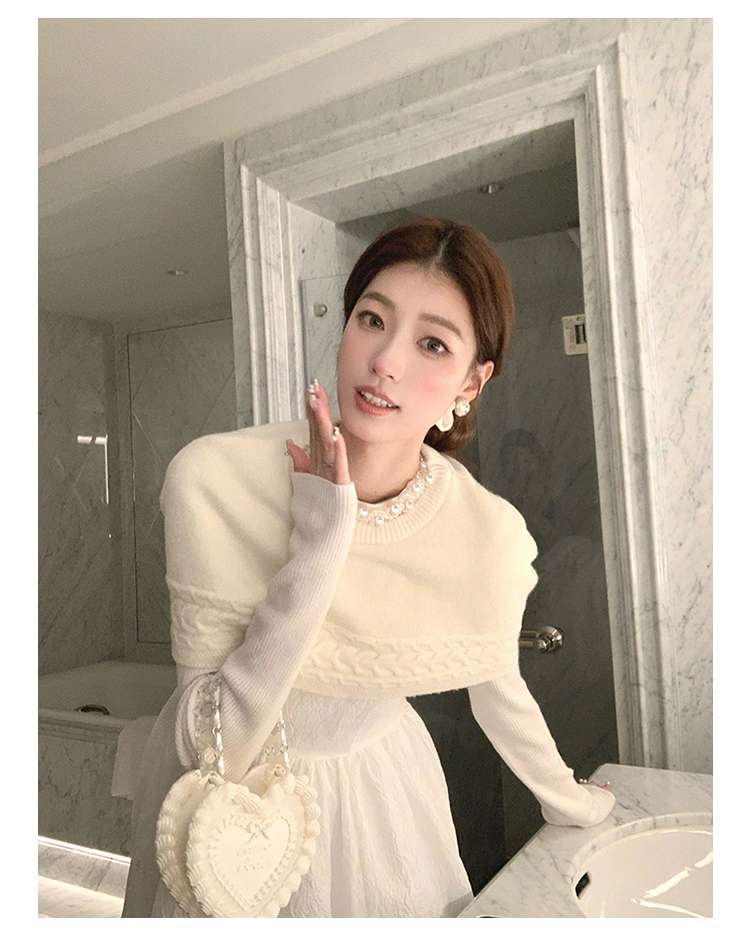 白シャツ　ケープドレープ ロングドレス