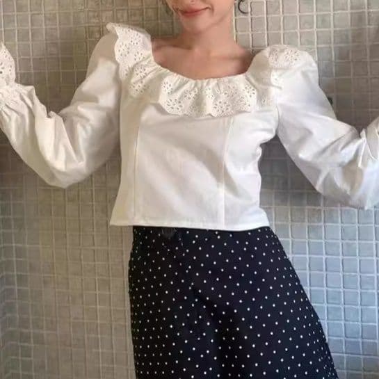 白シャツ フリルリボンシャツ
