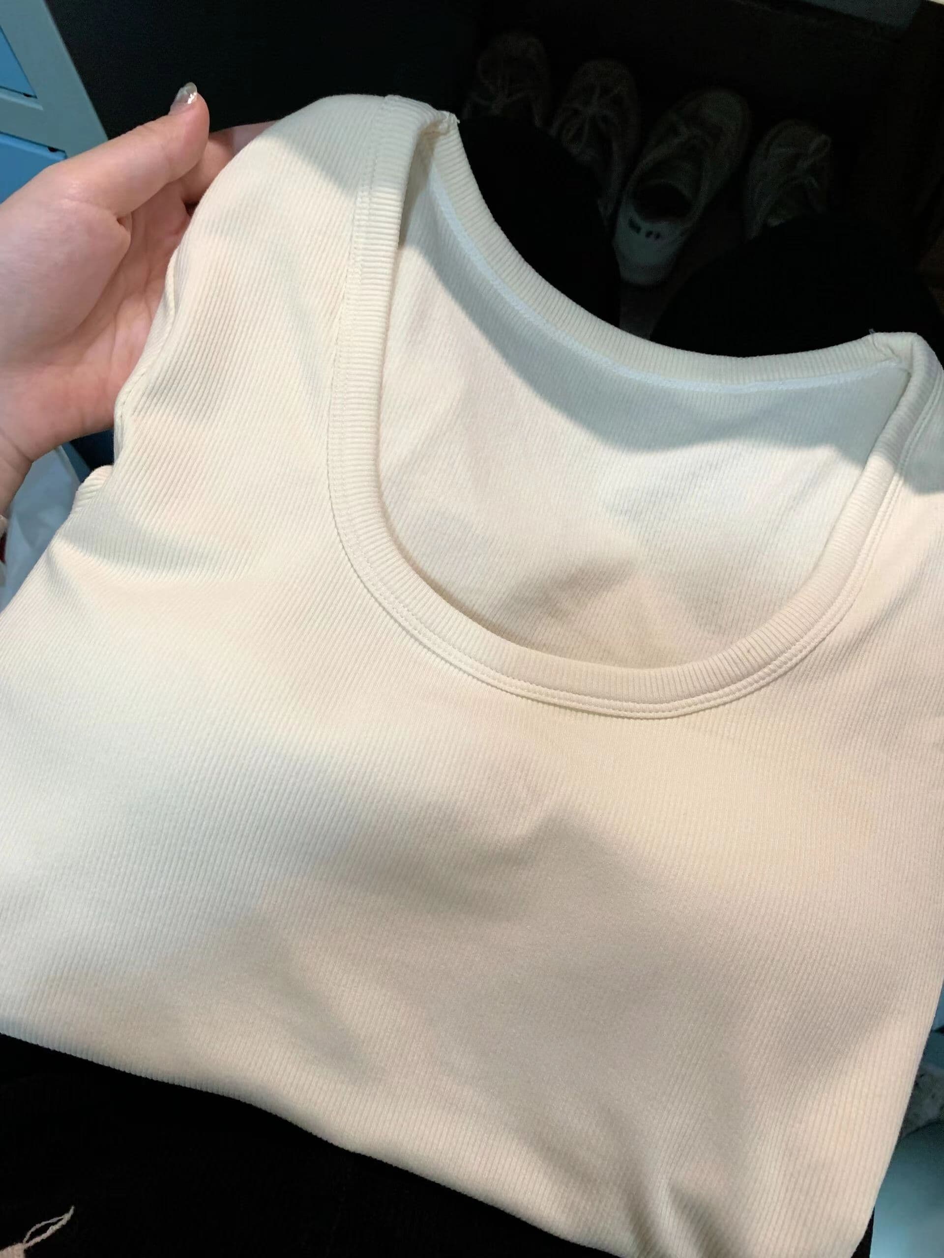 白シャツ しなやかフィットリブシャツ